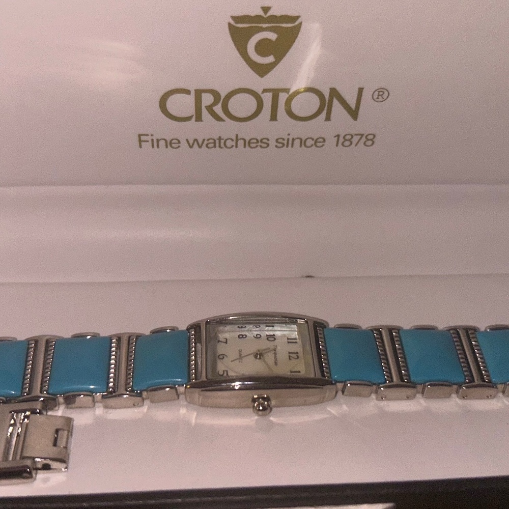 Croton Ladies turquoise watch - Vintage